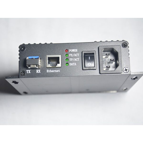 Novastar CVT320 Single-Mode Optical Fiber Converter. 3