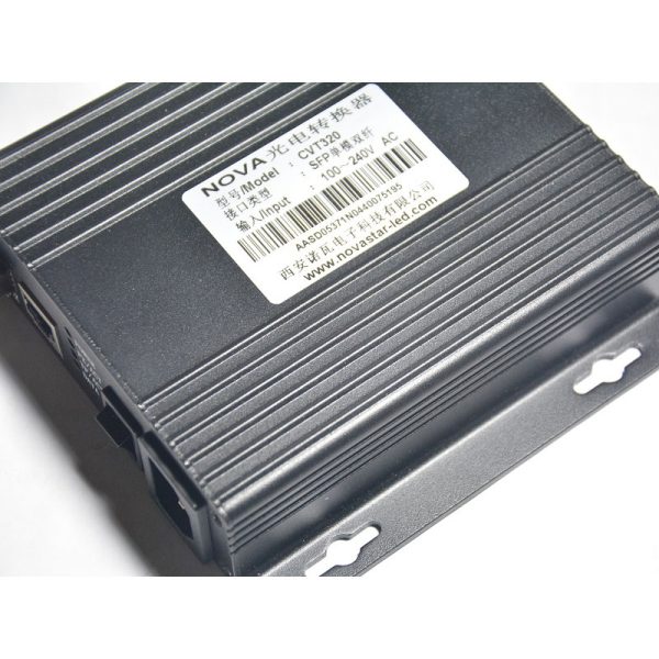 Novastar CVT320 Single-Mode Optical Fiber Converter. 4