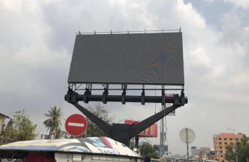 P2.604 Outdoor LED Display Billboard 500×500 double service front & rear Maintanence led module 250×250