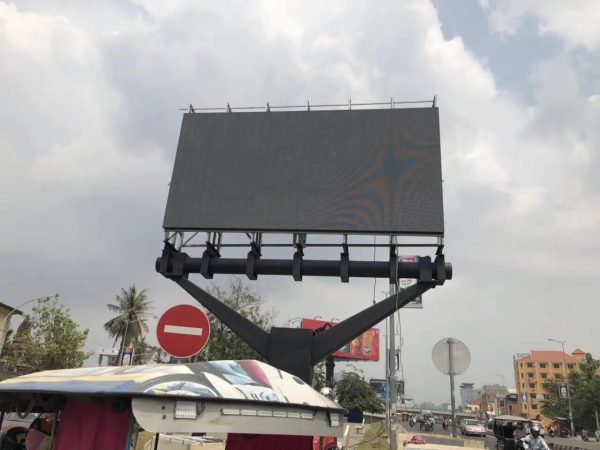 P2.604 Outdoor LED Display Billboard 500×500 double service front & rear Maintanence led module 250×250 2